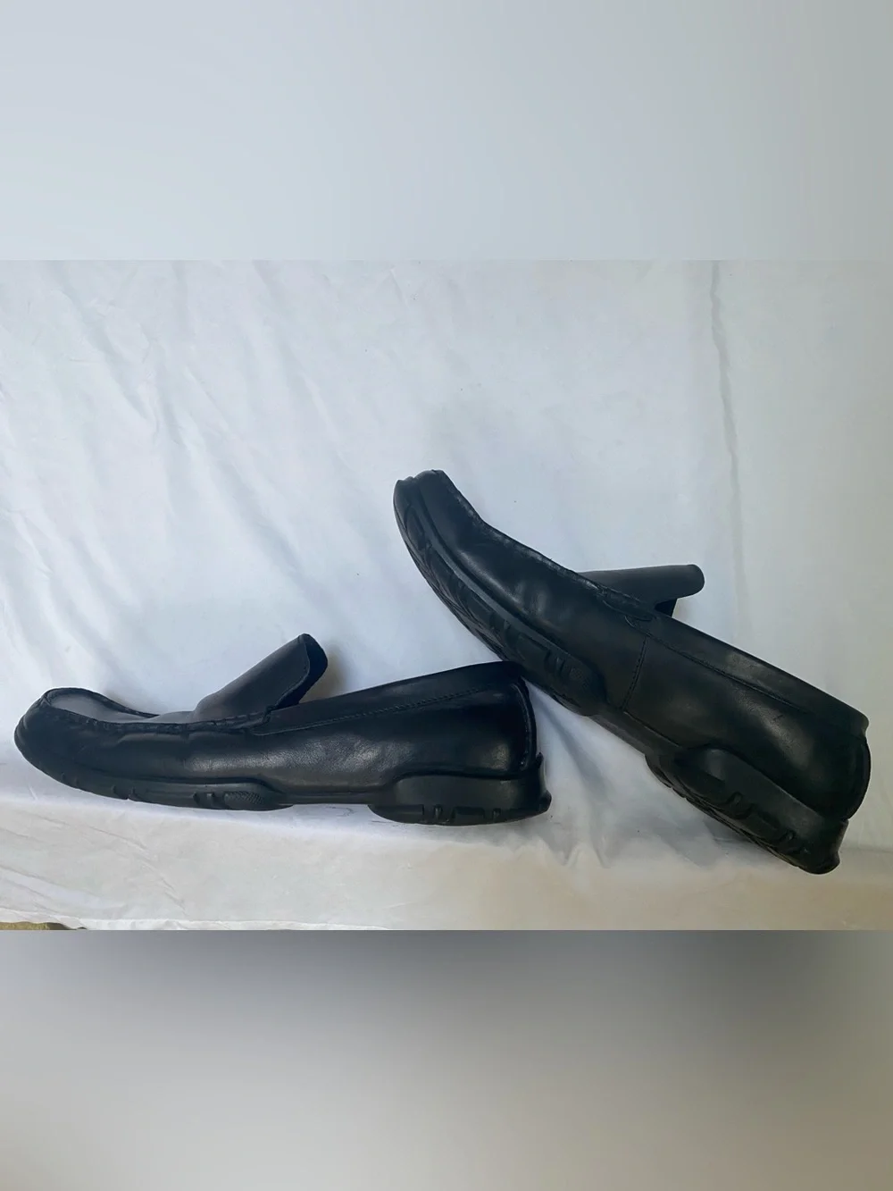 Kenneth Cole Black Leather Slip-On Loafers